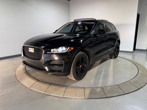 Used 2020 Jaguar F-PACE Prestige AWD/4WD image 3
