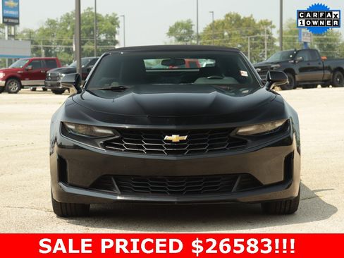 Used 2023 Chevrolet Camaro LT image 2