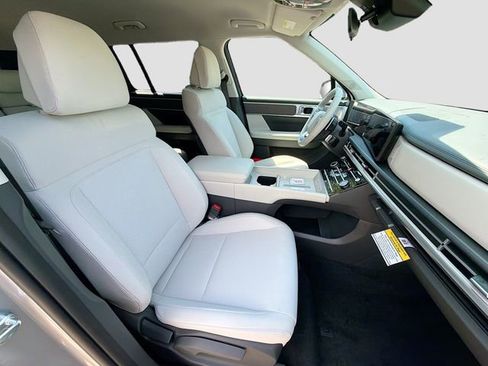 New 2026 Hyundai Santa Fe SE FWD image 28