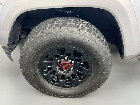 Used 2021 Toyota Tacoma TRD Sport RWD image 13
