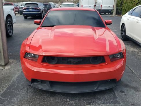 Used 2012 Ford Mustang GT Premium image 2