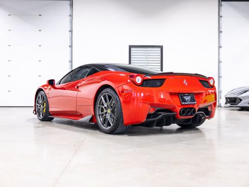 Used 2012 Ferrari 458 Italia Coupe RWD image 6
