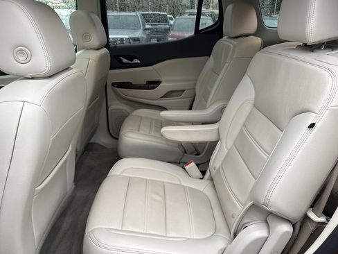 Used 2020 GMC Acadia Denali w/ Technology Package image 6
