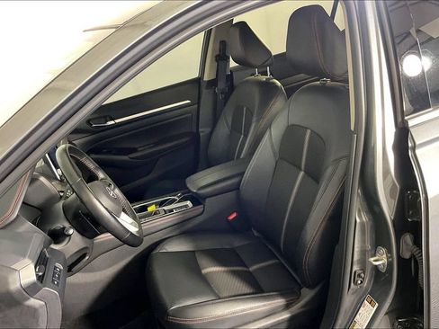 Used 2025 Nissan Altima 2.5 SR AWD/4WD image 34