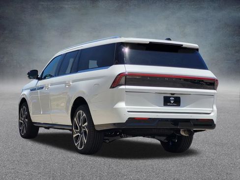 New 2026 Lincoln Navigator L Black Label AWD/4WD image 5