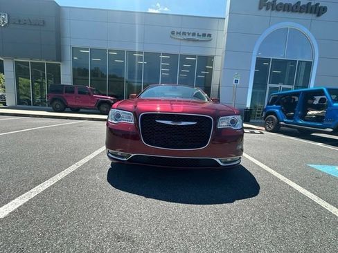 Used 2020 Chrysler 300 Touring L w/ Quick Order Package 2EF RWD image 31