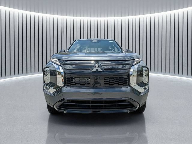 New 2026 Mitsubishi Outlander LE FWD image 9