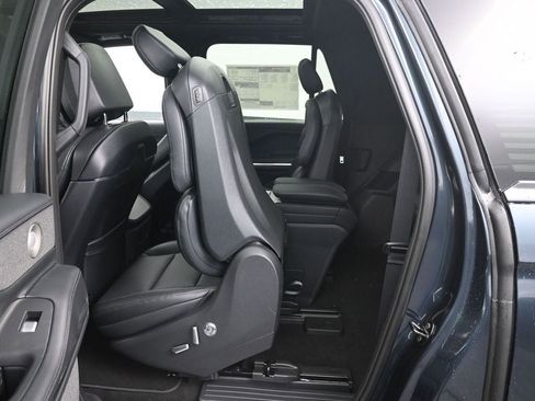 New 2026 Lincoln Navigator L Reserve w/ Jet Appearance Package image 37