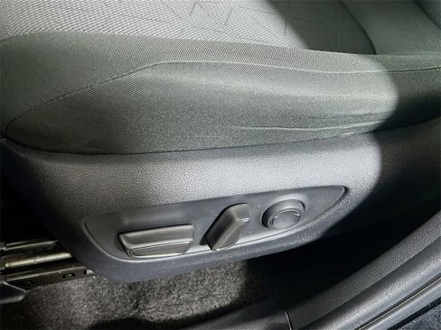 Used 2024 Toyota RAV4 XLE image 18