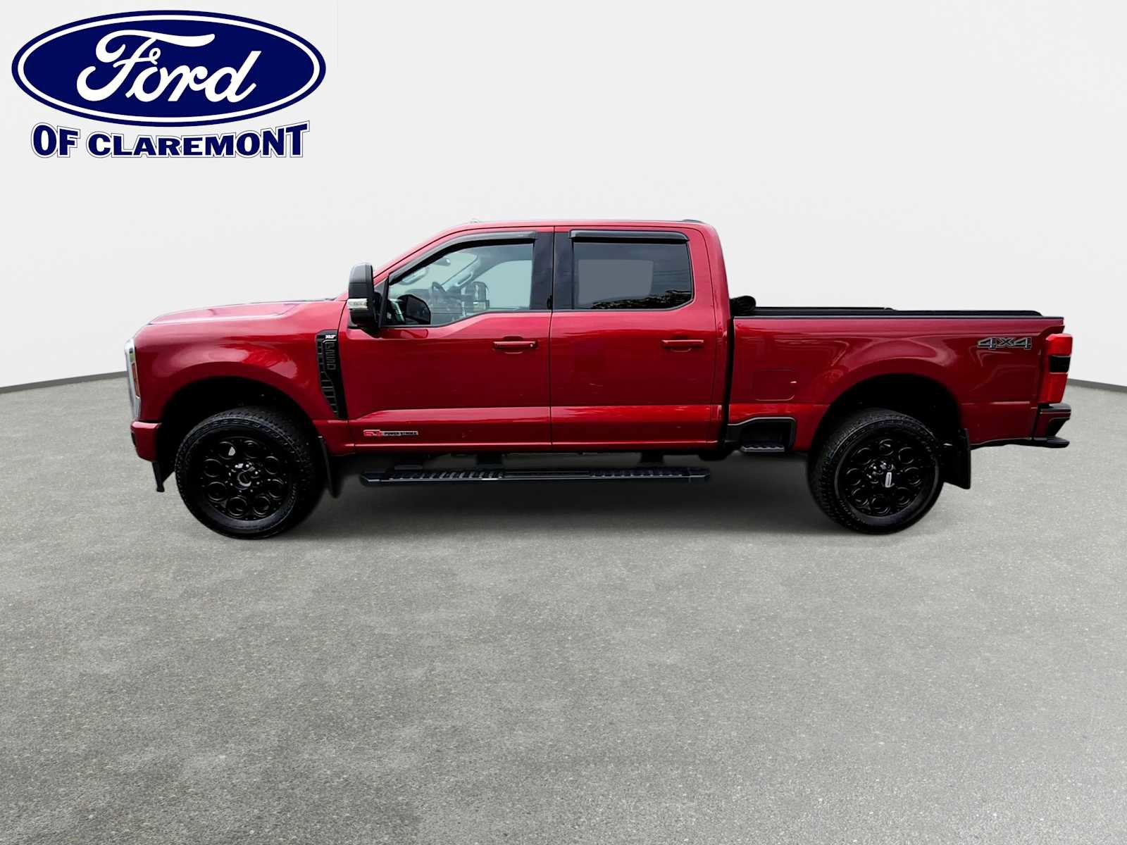 Used 2025 Ford F250 XLT w/ Black Appearance Package AWD/4WD image 5