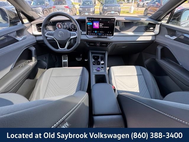 Certified 2025 Volkswagen Tiguan SE R-Line AWD/4WD image 13