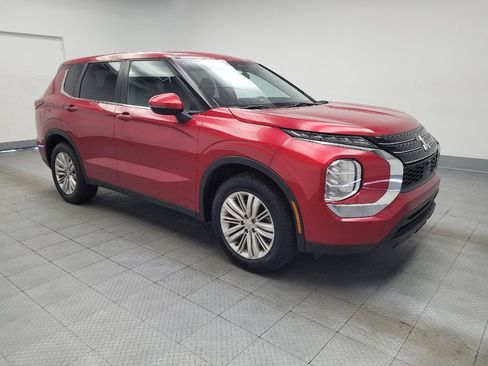 Used 2024 Mitsubishi Outlander ES FWD image 11