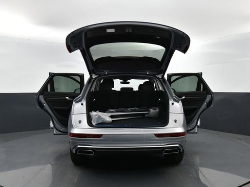 Used 2024 Audi Q5 e Premium Plus image 35