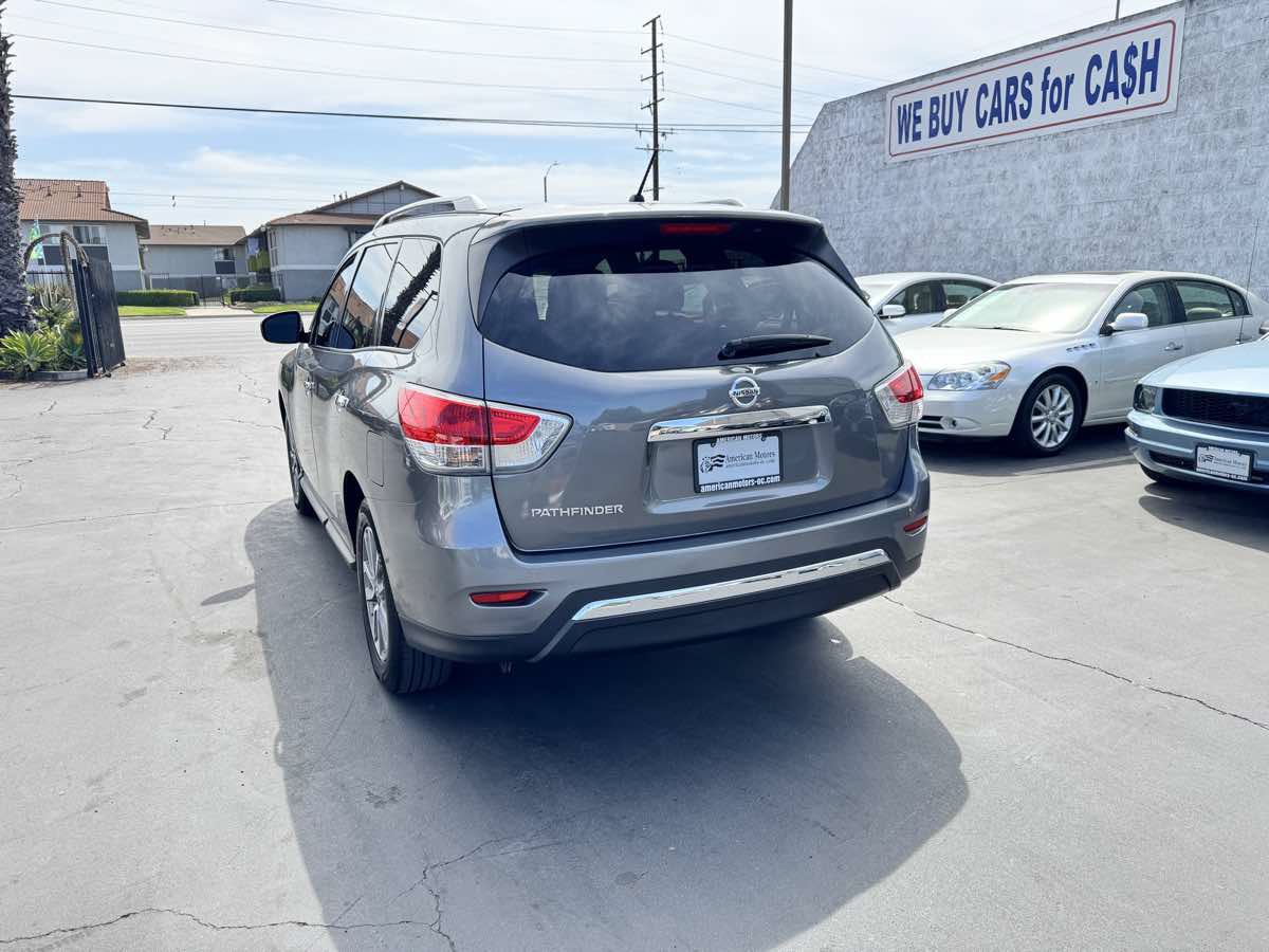 Used 2016 Nissan Pathfinder S FWD image 2
