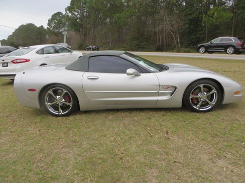 Used 2003 Chevrolet Corvette Convertible w/ Preferred Equipment Group1 image 5