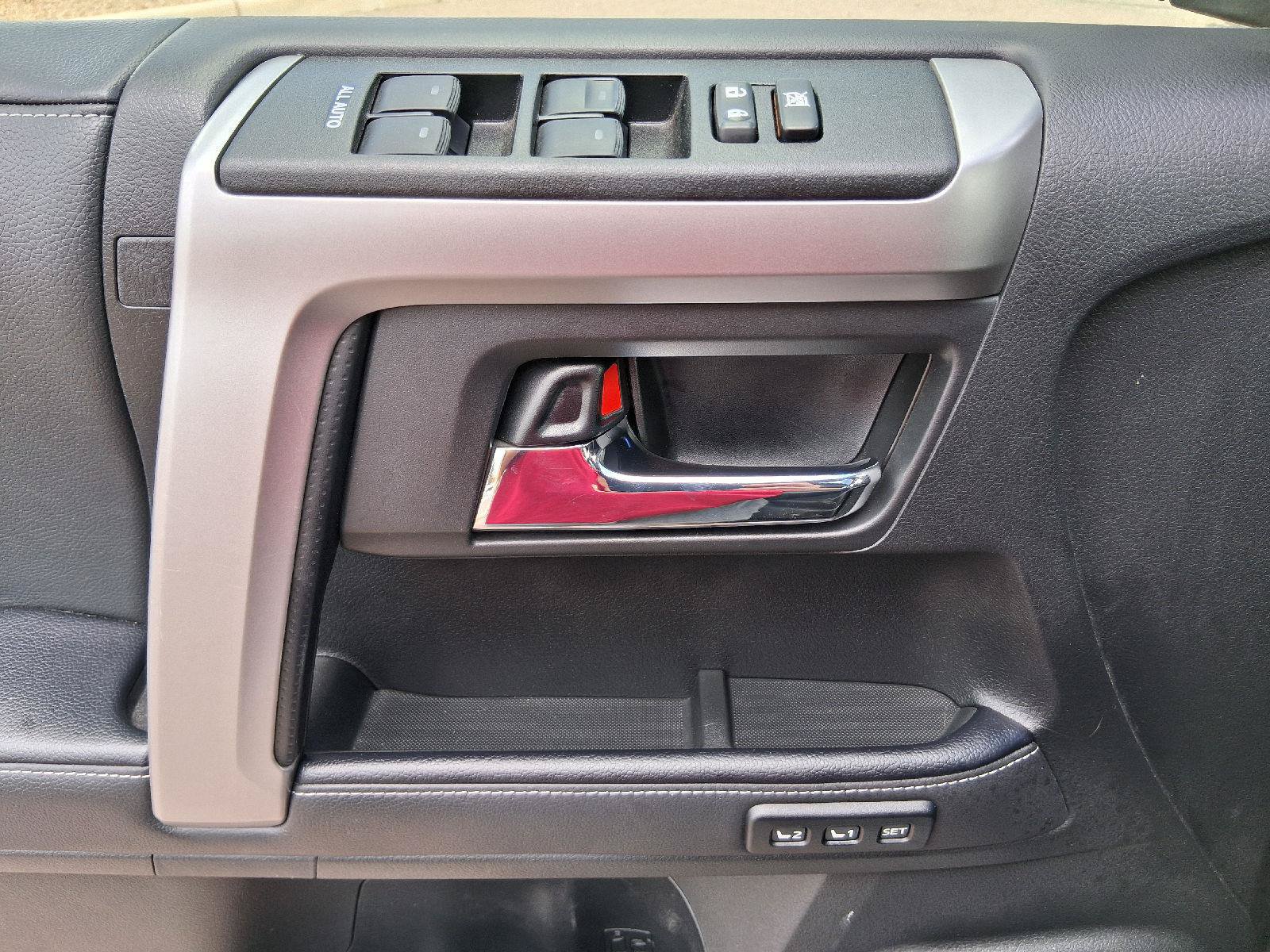Used 2023 Toyota 4Runner Limited AWD/4WD image 21