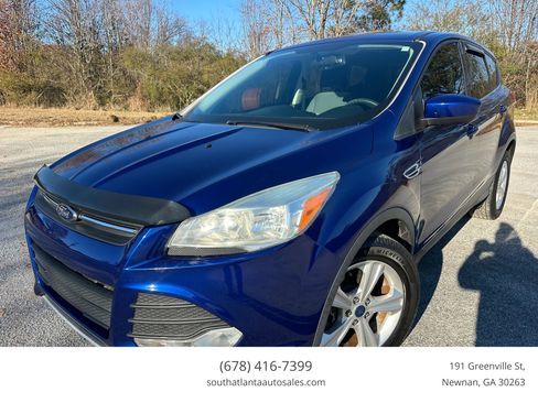 Used 2015 Ford Escape SE image 1