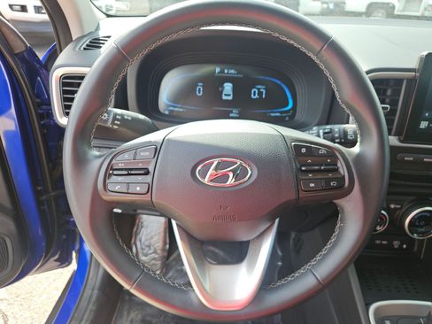 Certified 2026 Hyundai Venue SEL FWD image 14