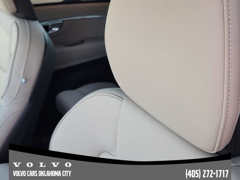 Used 2026 Volvo XC90 B5 Plus w/ Protection Package Premier image 14