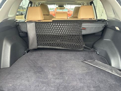 Used 2023 Toyota RAV4 XLE Premium image 30