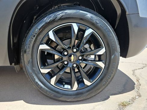 Used 2023 Chevrolet TrailBlazer LT FWD image 8