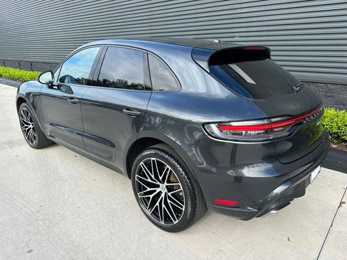 Used 2022 Porsche Macan image 3