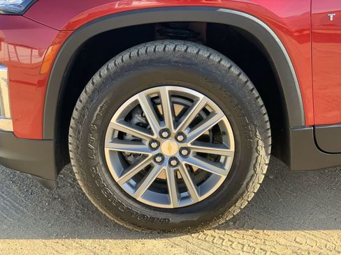 Certified 2023 Chevrolet Traverse LT FWD image 31