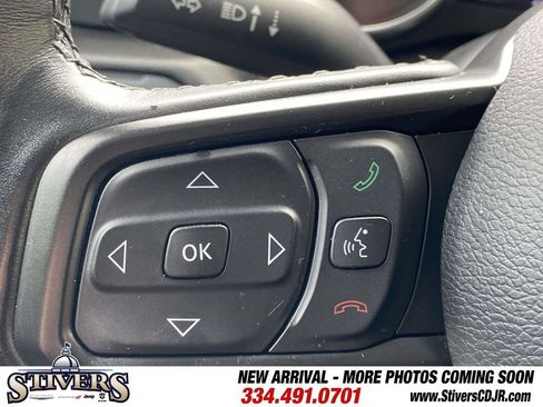 Used 2023 Jeep Wrangler Unlimited Sport AWD/4WD image 32