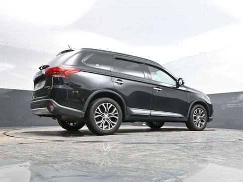 Used 2016 Mitsubishi Outlander SEL image 44