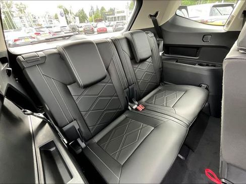 New 2025 Volkswagen Atlas SE image 25