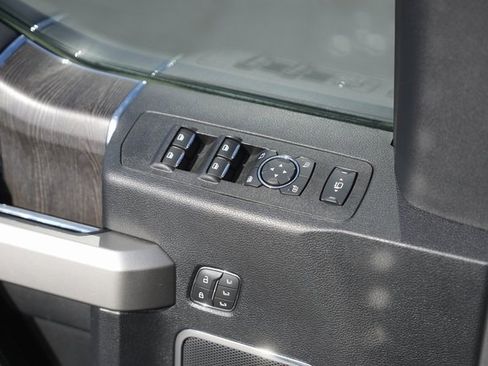 Used 2020 Ford F250 Lariat w/ Lariat Value Package image 29