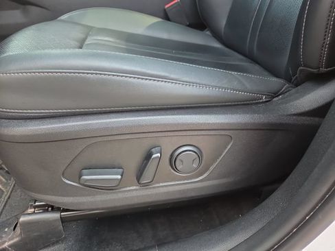 Used 2023 Kia Sorento S w/ Panoramic Sunroof Package AWD/4WD image 21