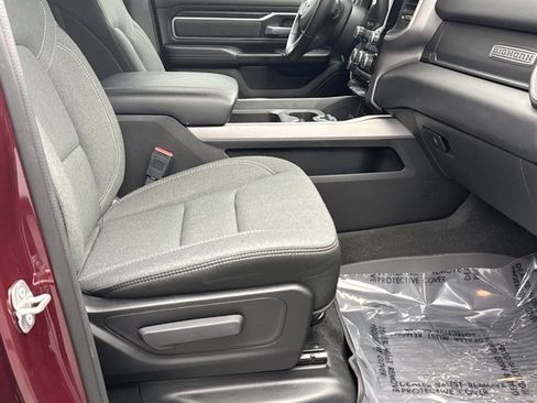 Used 2022 RAM 1500 Big Horn AWD/4WD image 17
