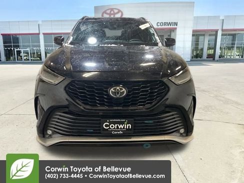 Used 2021 Toyota Highlander XSE image 8