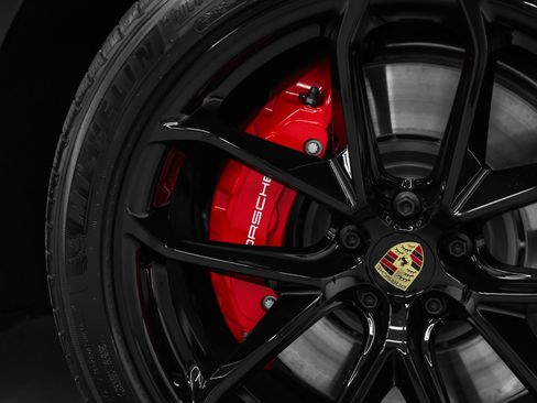 New 2026 Porsche Macan GTS image 18