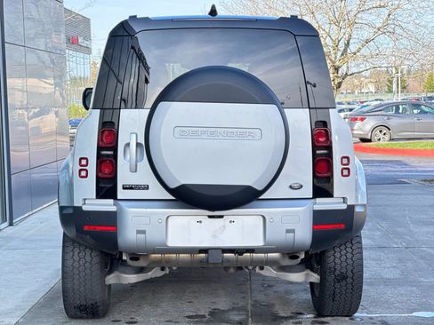 Used 2020 Land Rover Defender 110 First Edition AWD/4WD image 4