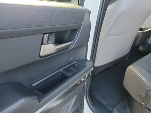 Used 2025 Toyota Tacoma TRD Sport AWD/4WD image 13
