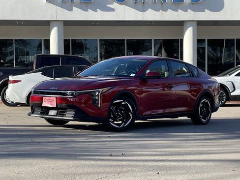 Used 2025 Kia K4 EX image 1