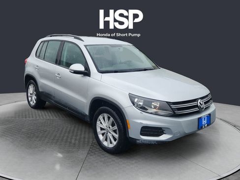 Used 2017 Volkswagen Tiguan Limited w/ Premium Package FWD image 7