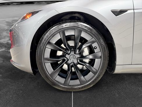 Used 2025 Tesla Model 3 Long Range AWD/4WD image 30