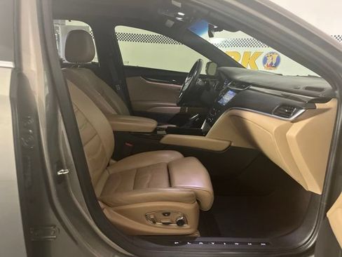Used 2019 Cadillac XTS Platinum FWD image 16