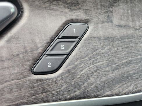 Used 2024 Jeep Grand Cherokee Limited image 31