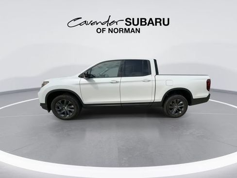 Used 2025 Honda Ridgeline Sport image 6