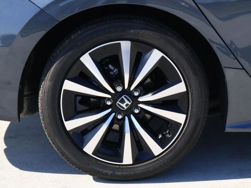 Used 2024 Honda Civic EX image 8