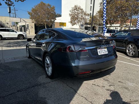 Used 2017 Tesla Model S 75D image 11