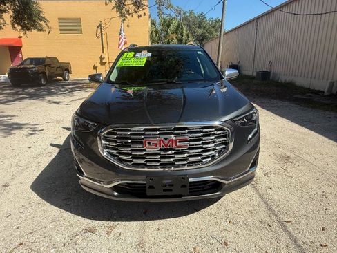 Used 2018 GMC Terrain Denali w/ Comfort Package AWD/4WD image 2