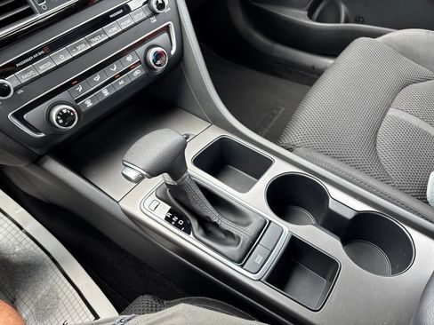 Used 2019 Kia Optima LX FWD image 31