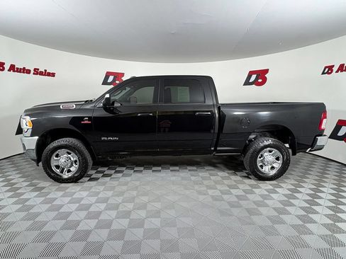 Used 2022 RAM 2500 Tradesman w/ Chrome Appearance Group AWD/4WD image 3