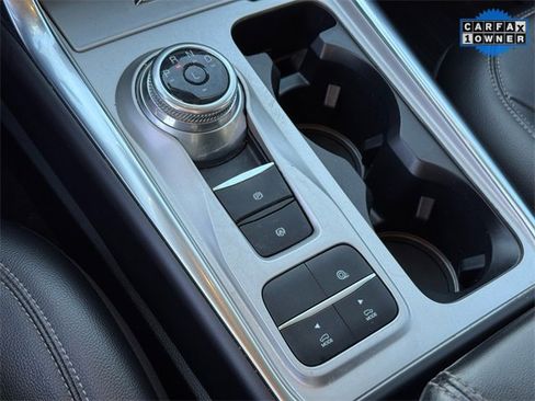 Used 2022 Ford Explorer Limited w/ Equipment Group 301A image 27