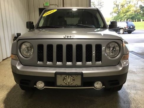Used 2017 Jeep Patriot Sport image 6